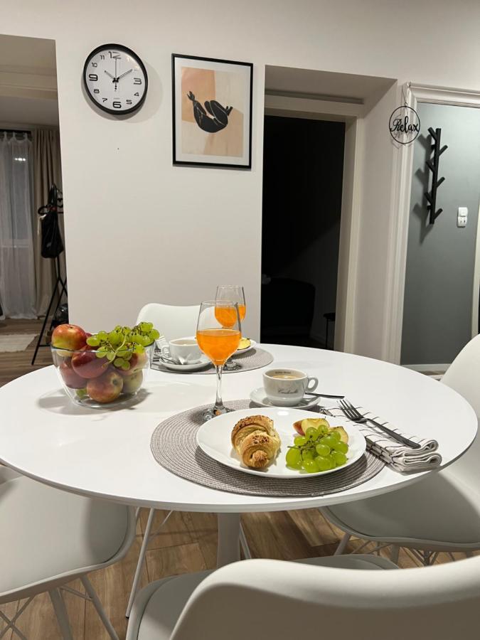 Cinderella Apartment With Free Parking Pula Exterior photo