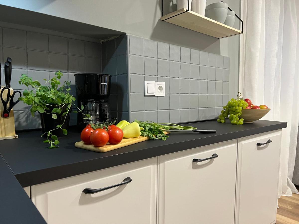 Cinderella Apartment With Free Parking Pula Exterior photo